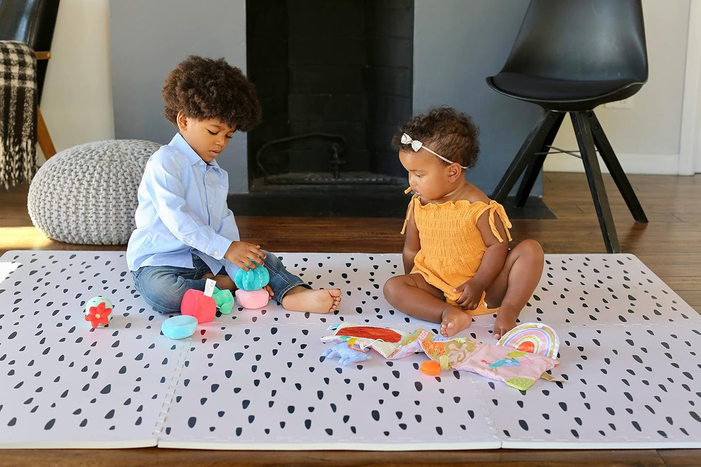 Yay Mats Stylish Extra Large Baby Play Mat. Soft, Thick, Non-Toxic Foam Covers 6 ft x 4 ft. Expandable Tiles with Edges Infants and Kids Playmat Tummy Time Mat (Spencer Animal)