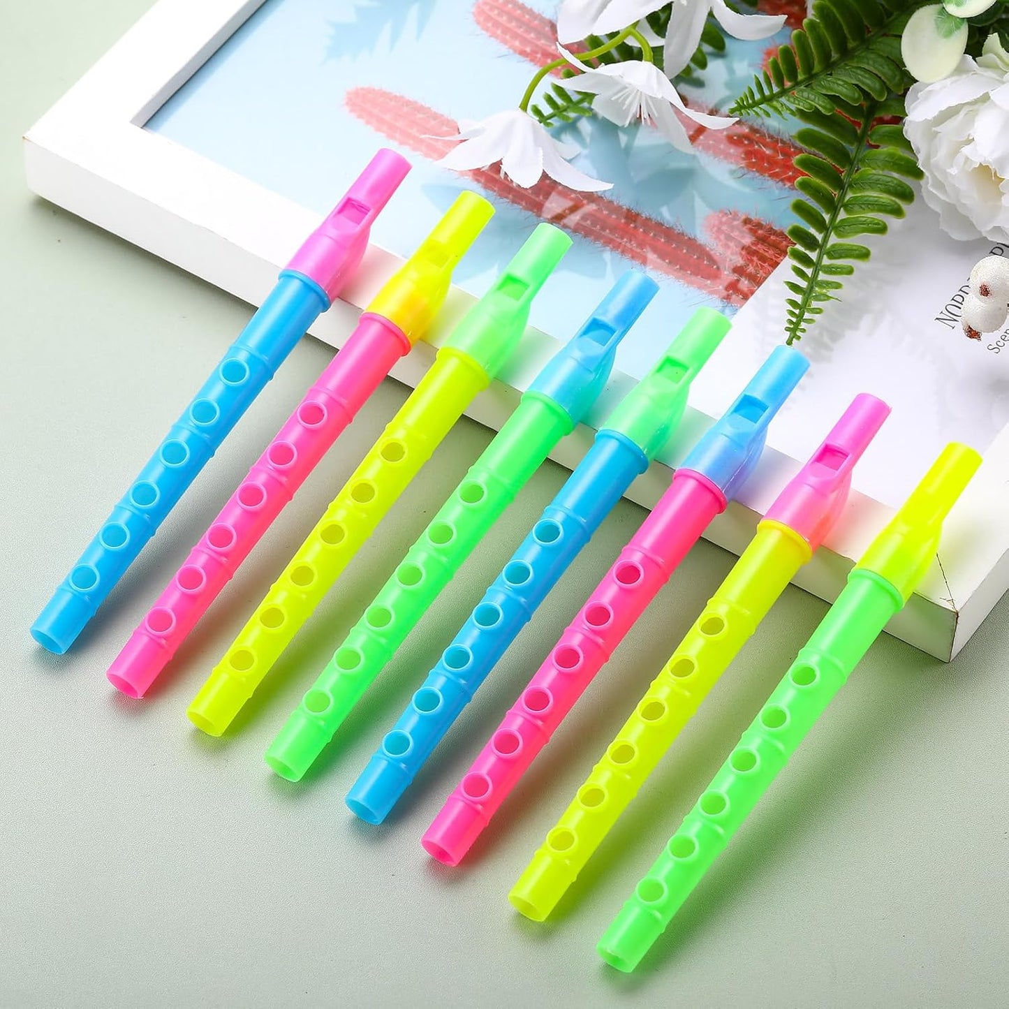 200 Pcs 6.3 Inches Soprano Recorder Bulk 6 Hole Plastic Recorders for Kids Mixed Color Plastic Flute Musical Instruments Toy for Kid Party Favors Beginners Gifts School Performance